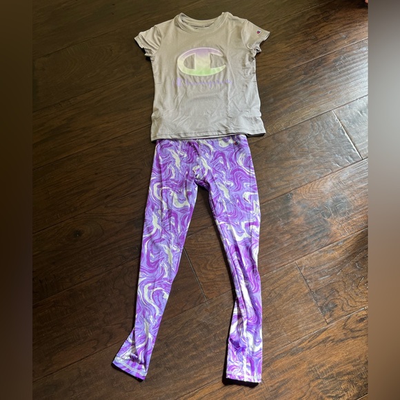 Champion Other - Girls Champions 2 Piece T Shirt and Leggings Set NWOT